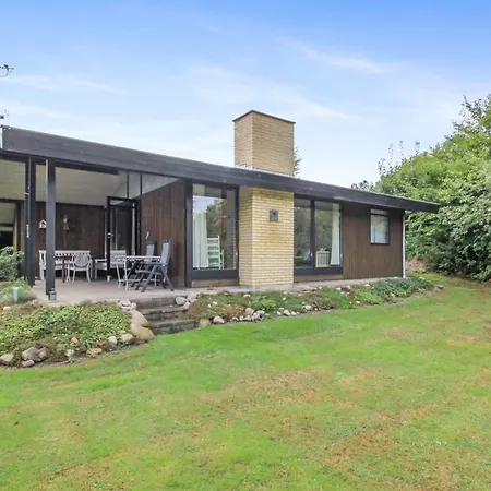 Maya - 900m From The Sea By Interhome Gilleleje